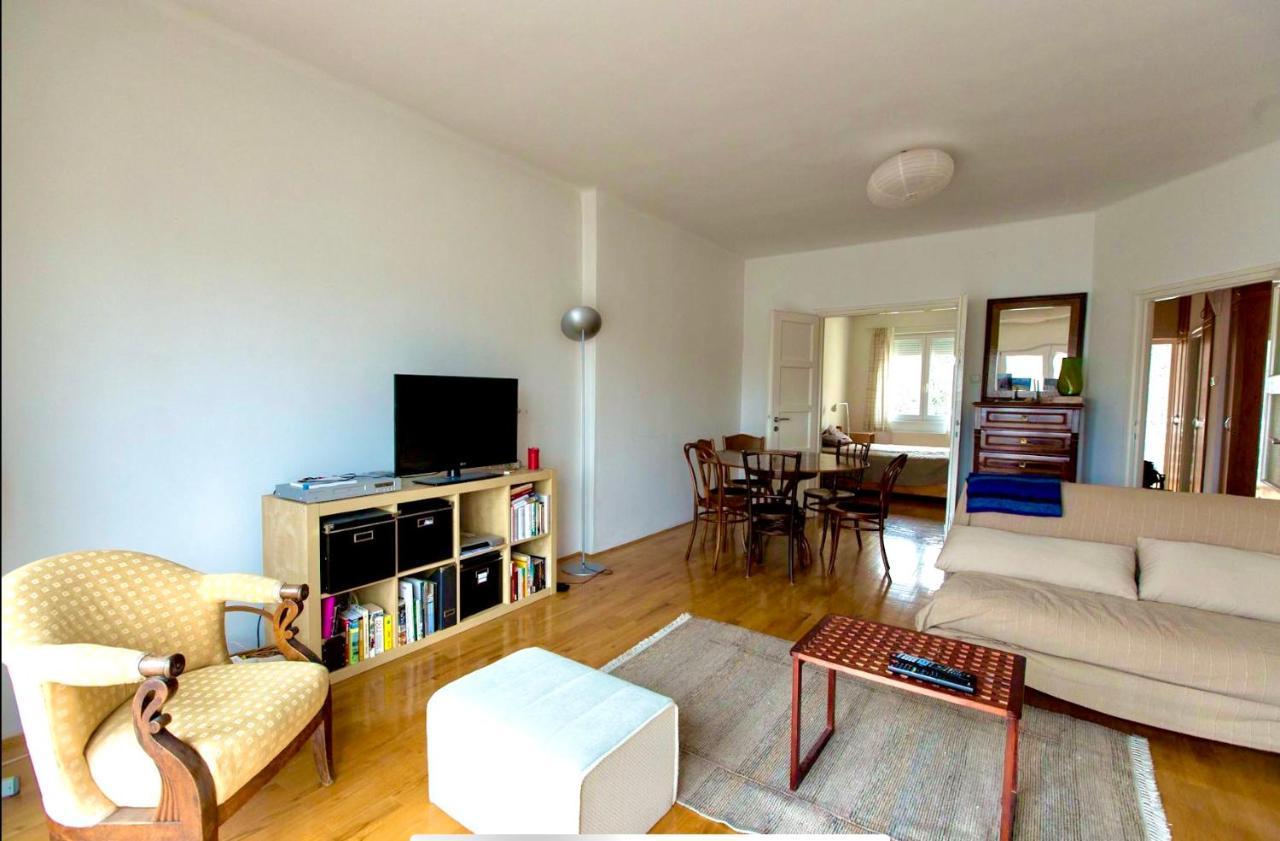 Luxury View Apartman *
